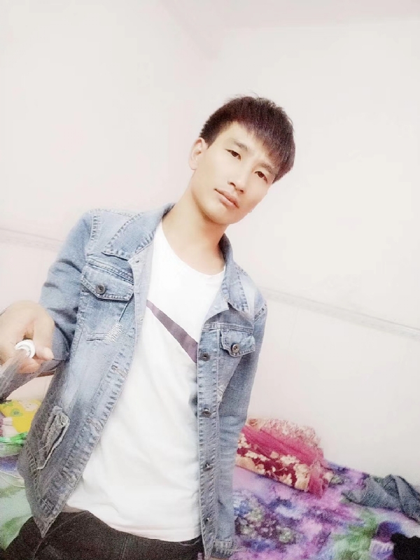 心好痛的第一张照片--兴义蓝颜知己交友网