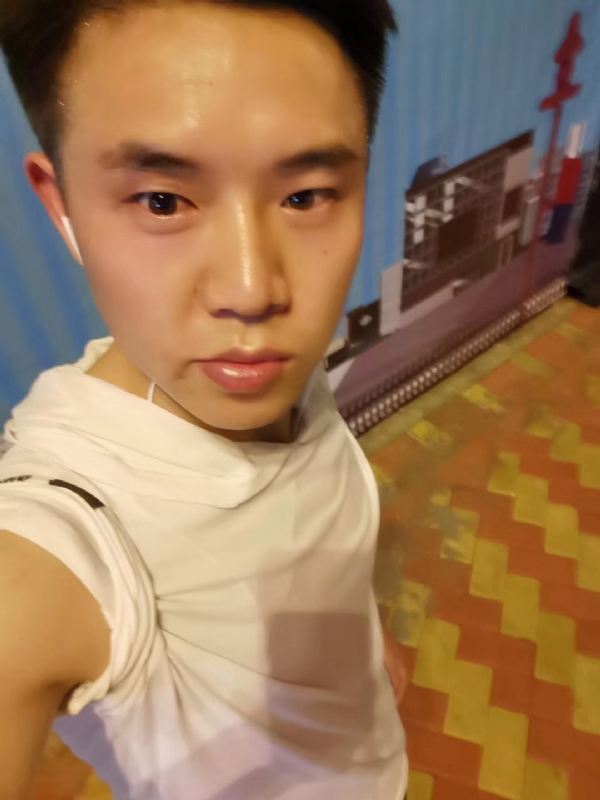 小雷的第一张照片--兴义蓝颜知己交友网