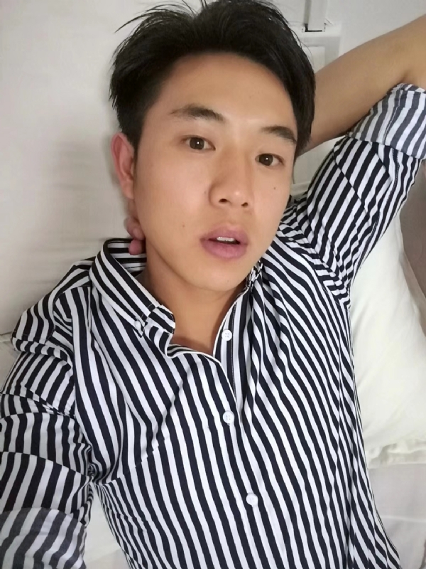 小雷的第二张照片--兴义蓝颜知己交友网